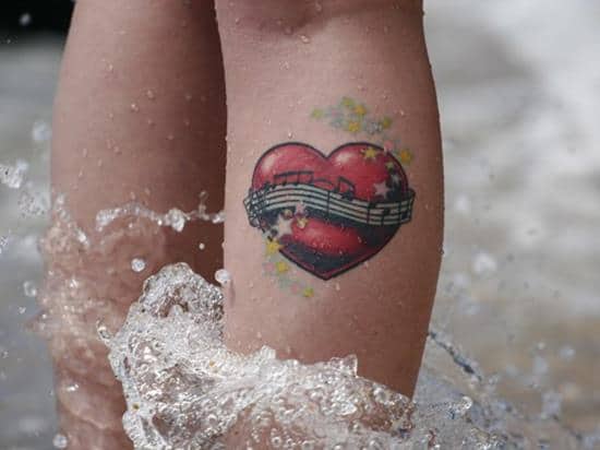 heart with musical note tattoo on leg 11-The-music-is-Duran-leg-tattoo
