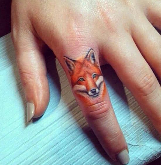 28-fox-finger-tattoo