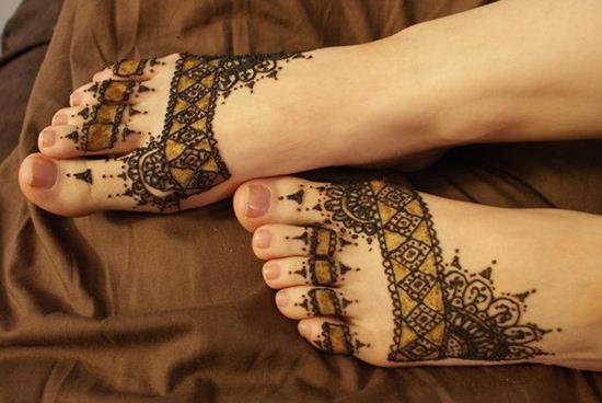 3-tara__s_henna__d_foot600_402