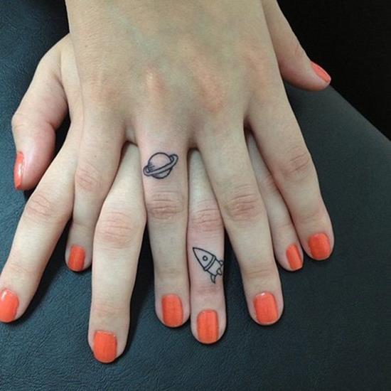 31-Impressive-Finger-Tattoo-Designs