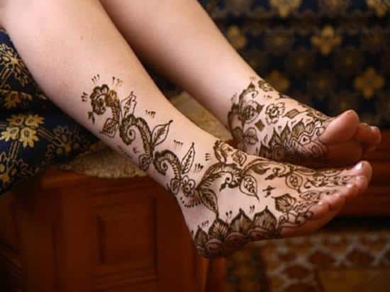 46-henna-tattoo-on-feet600_450