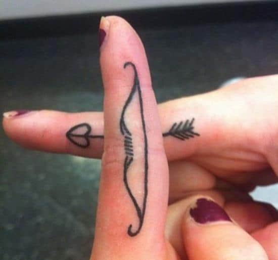 50-Bow-and-Arrow-Finger-Tattoos