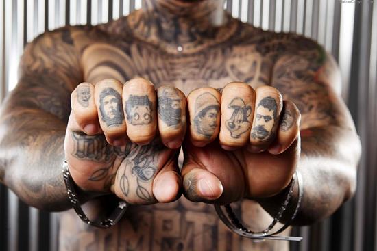 5369-finger-tattoos-daily-dose-of-tattoo-design-1800x1200