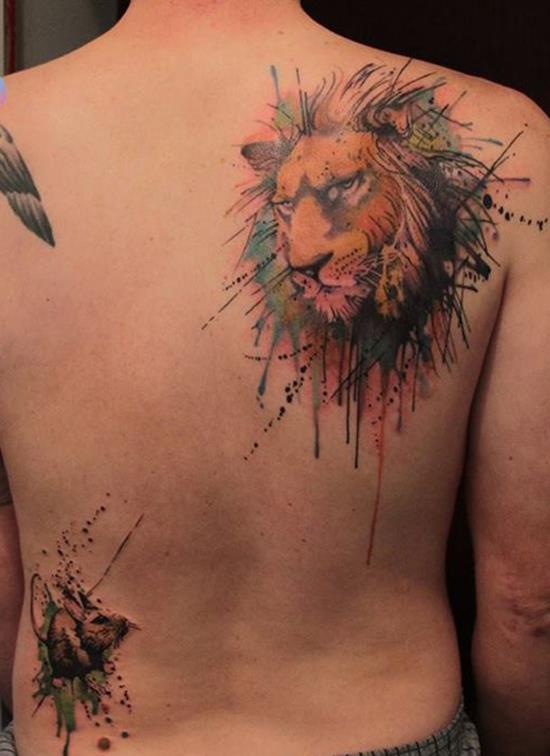 Colored-Lion-Tattoo-on-Shoulder