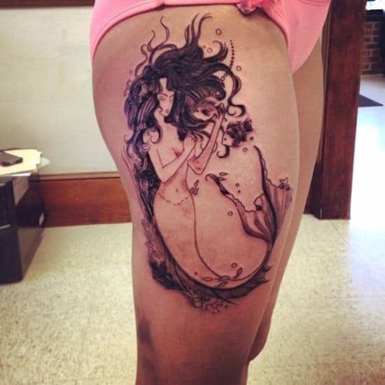 sexiest-thigh-tattoos-77