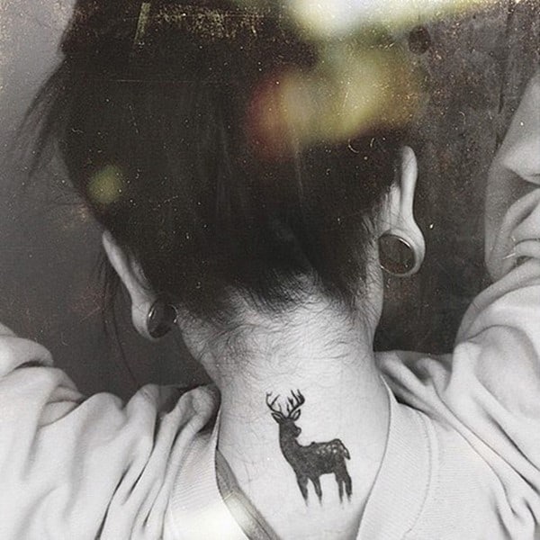 13-Deer-Tattoo-on-Neck