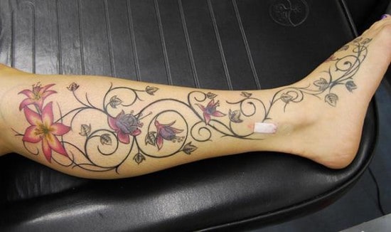 17-lilys-orchids-and-vines-tattoo-on-leg-and-foot600_356