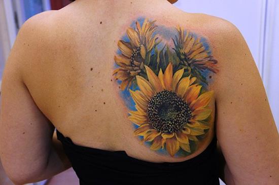 2-sunflower-tattoo-on-back