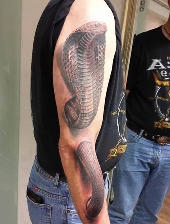 The Snake And The Dove Tattooing By Thomsd Hooper July  Imágenes españoles