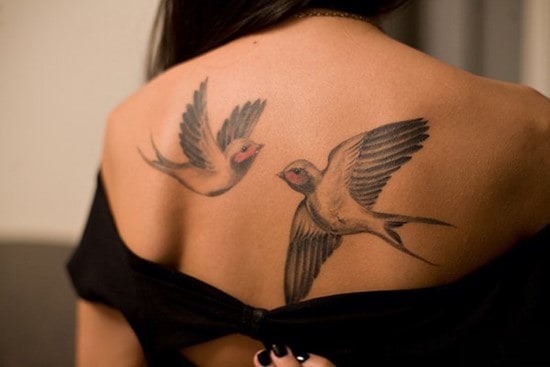 9-swallow-back-tattoo