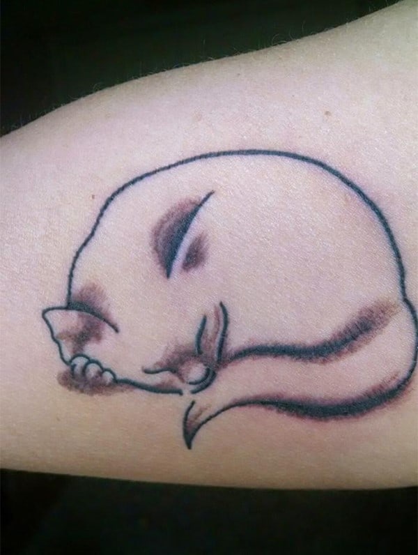 AD-Minimalistic-Cat-Tattoos-31