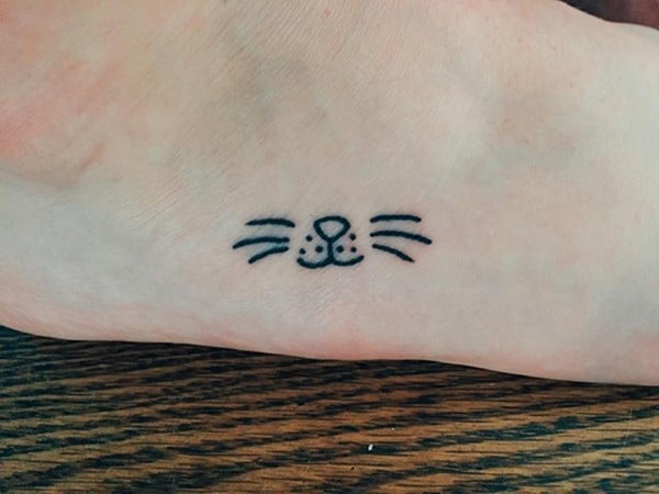 AD-Minimalistic-Cat-Tattoos-39