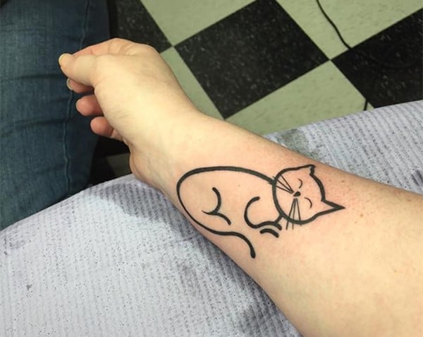 AD-Minimalistic-Cat-Tattoos-49