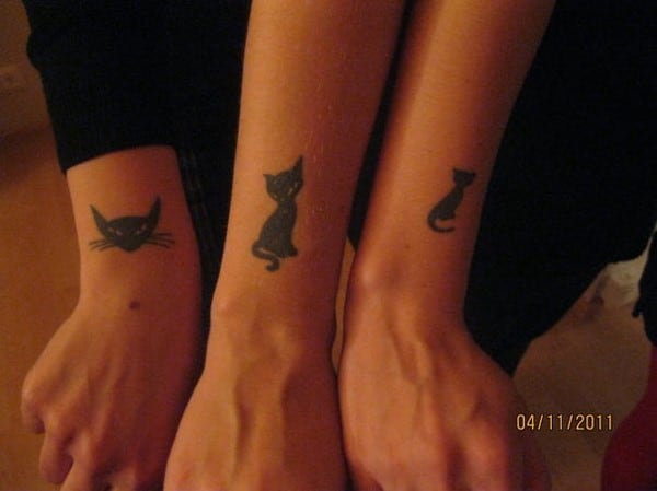 AD-Minimalistic-Cat-Tattoos-85