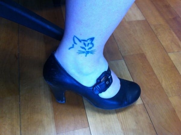 AD-Minimalistic-Cat-Tattoos-88