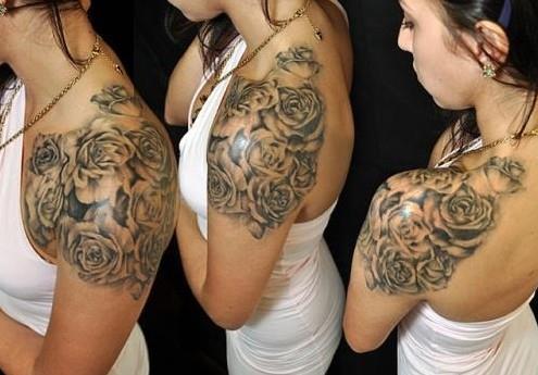 Beautiful-Rose-Tattoo-Ideas-on-Shoulder