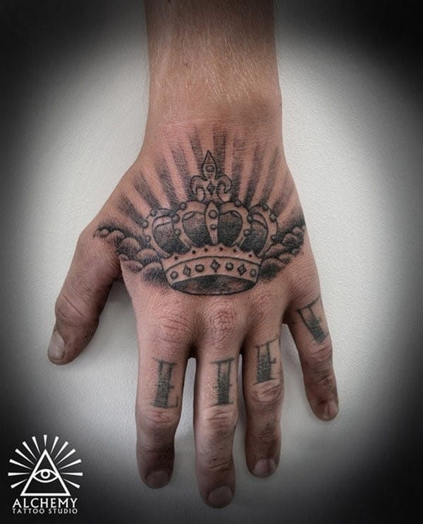 Cool-Crown-Tattoo-on-Hand-for-Men