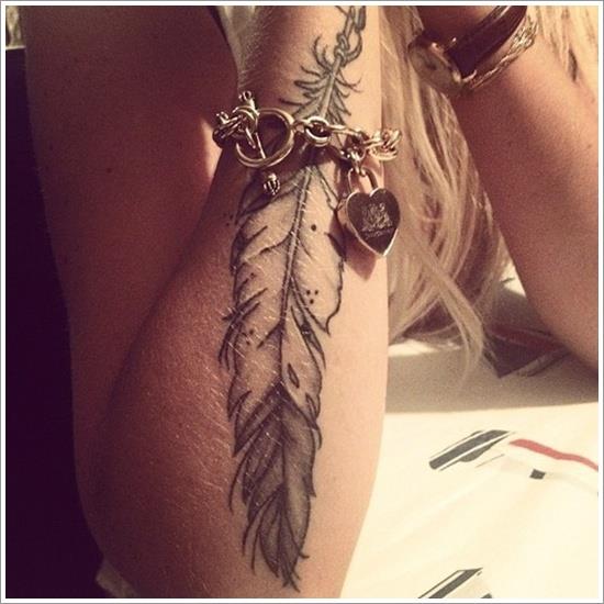 Feather-Tattoo-Designs-36