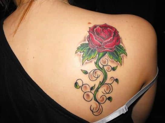 Rose-tattoo-on-back-shoulder
