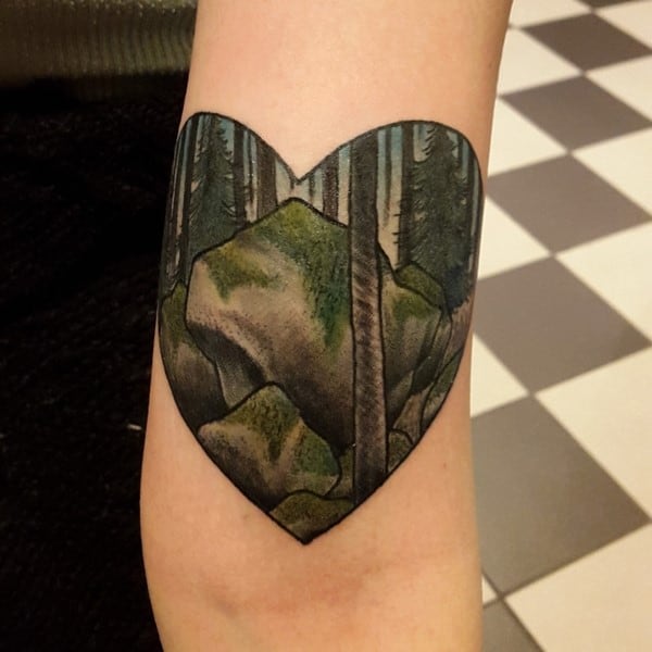 So-in-love-with-this-one-done-by-Johannes-B-No-fear-Tattoo-Gothenburg-Sweden.-The-heart-looks-a-bit-odd-due-to-my-arm-being-super-swollen.-650x650