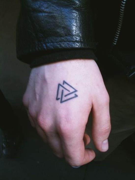 Valknut-god-Odin-interlocking-triangles