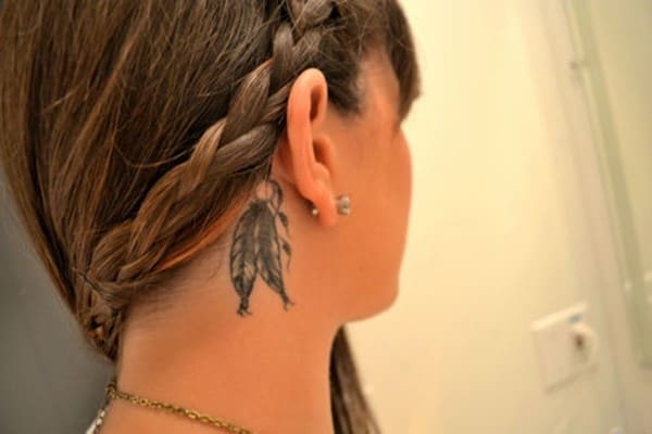 behind-the-ear-tattoos30