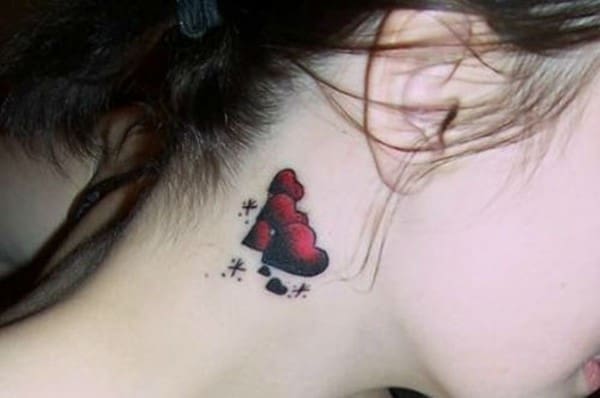 behind-the-ear-tattoos31