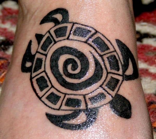 black-turtle-with-circular-pattern