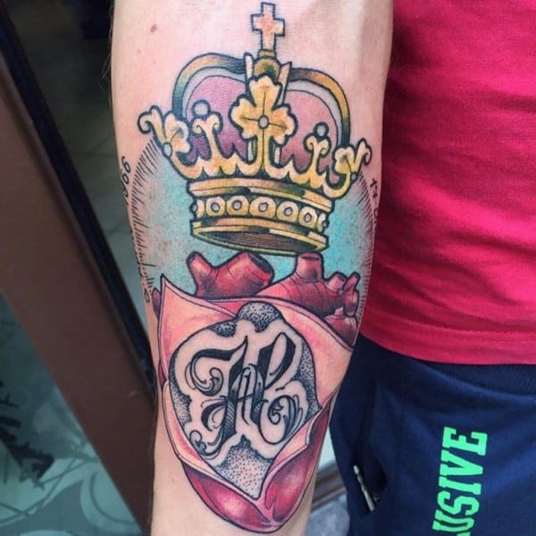 crown-tattoo-25-650x650
