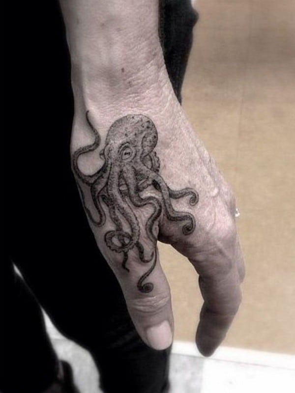 hand-Tattoo-13