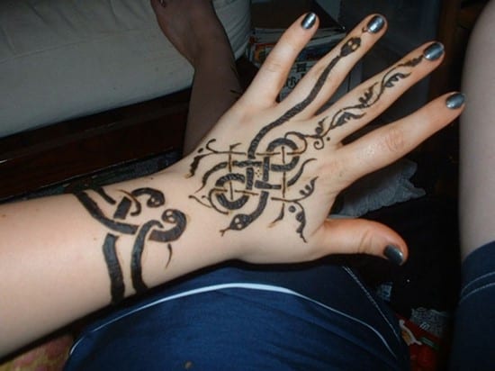 hand-tattoos-15