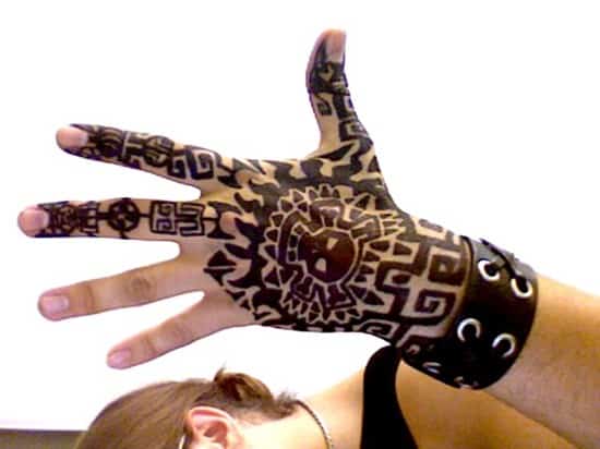 hand-tattoos-4