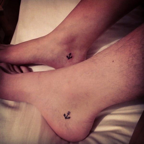 matching-anchor-tattoos-for-a-couple