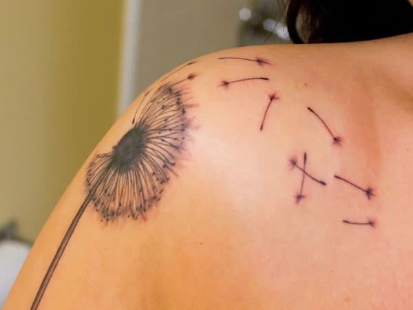 shoulder-dandelion-tattoo