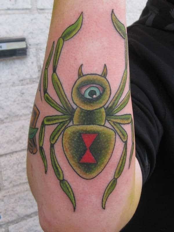 single-eye-scary-spider-tattoo