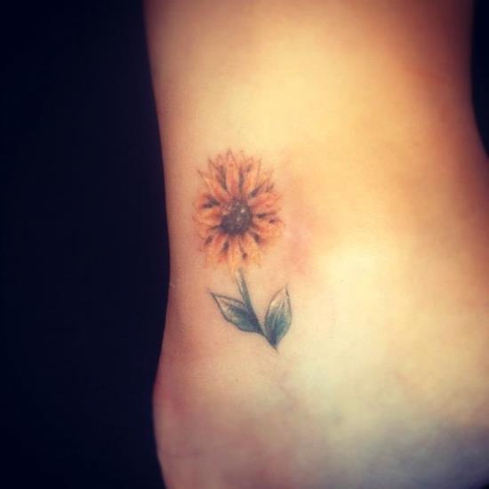 sunflower-tattoo-mini