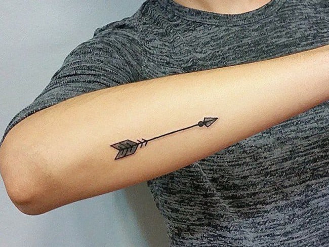 Arrow Tattoo Meanings - wide 3