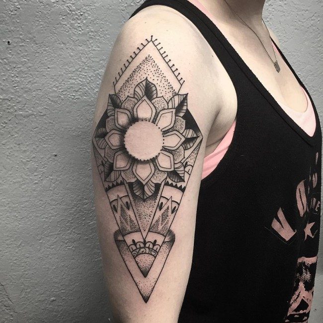 150 Sacred Geometric Tattoos Meanings (Ultimate Guide 2019)