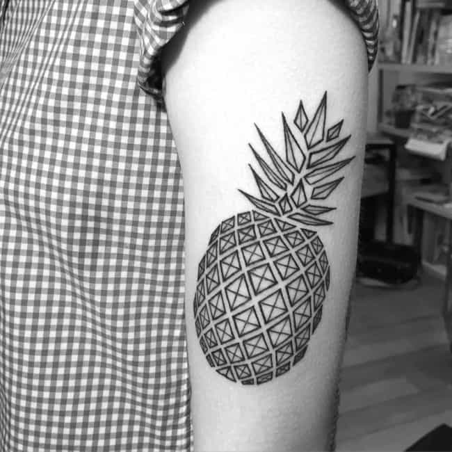 150 Awe-Inspiring Geometric Tattoos & Meanings (Ultimate ...