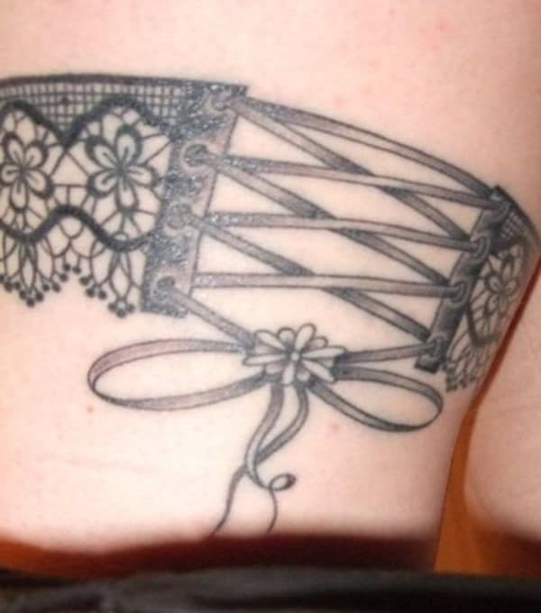 50 Lace Belt Garter Tattoos Designs 2023 Gun Bow on Thigh Leg