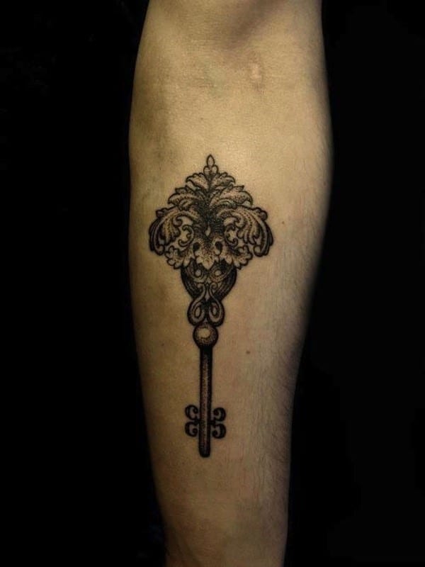 key-tattoo-delphine