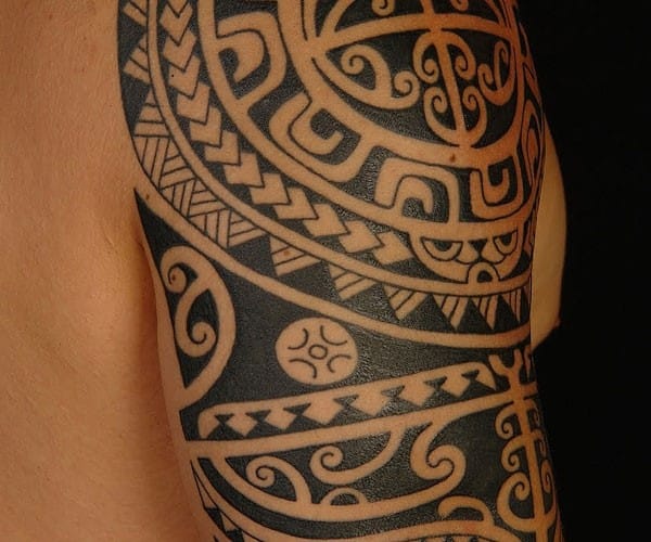 polynesian-shoulder-tattoo
