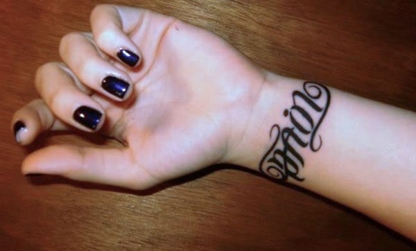 Wrist-Tattoo-Designs-For-Women