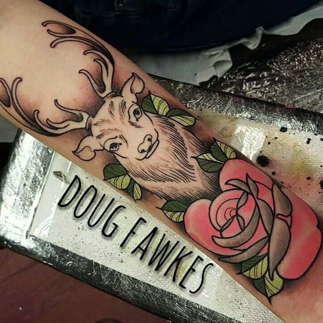  > cervi tatuaggi