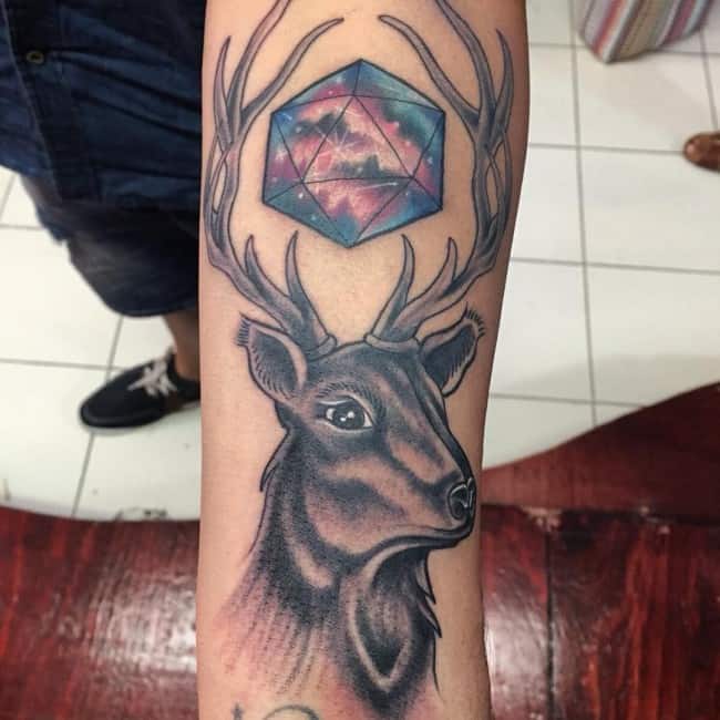 veado tatuagens