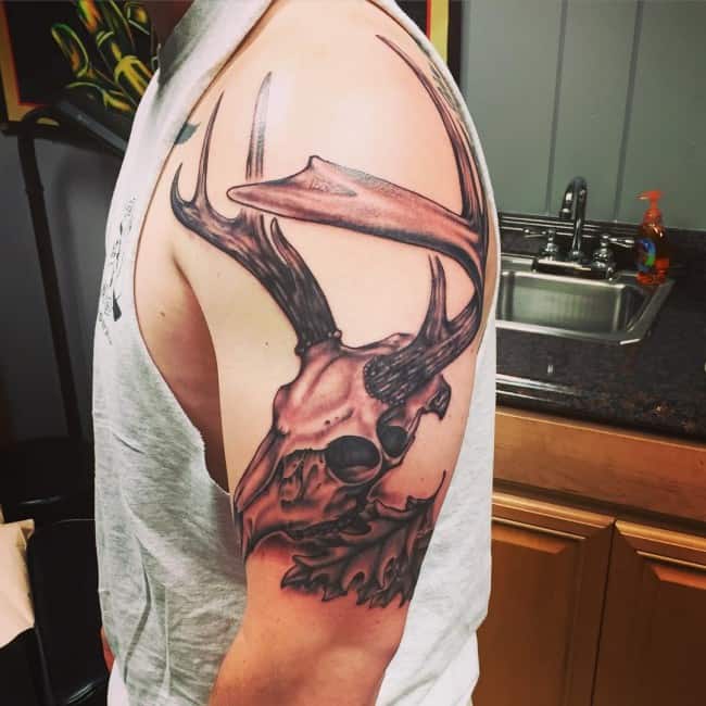  tatouages de cerfs 