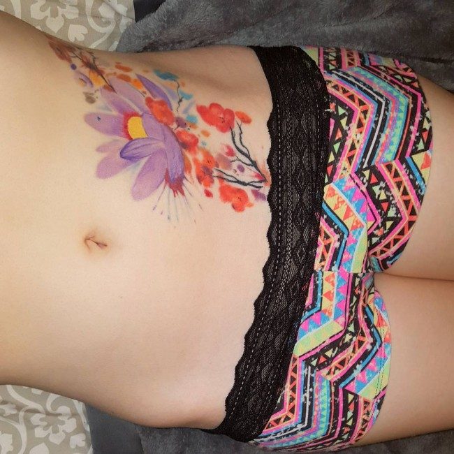 150 Seductive Small Hip Tattoos (An Ultimate Guide, August ...