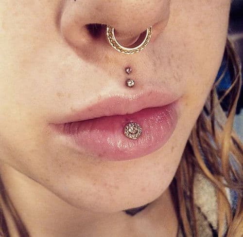 labret piercing 00013