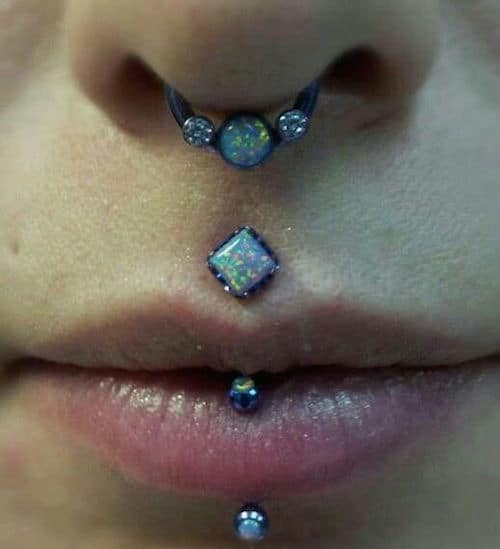 labret piercing 00033