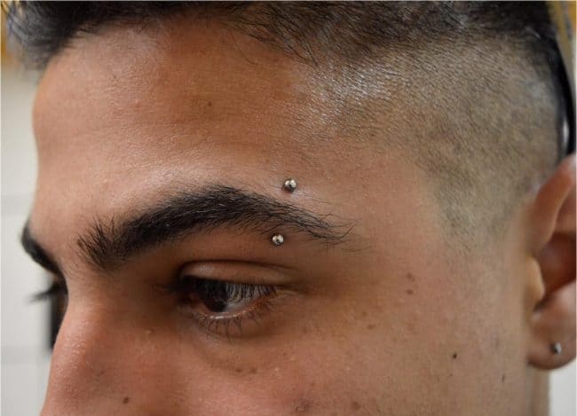 eyebrow-piercing1